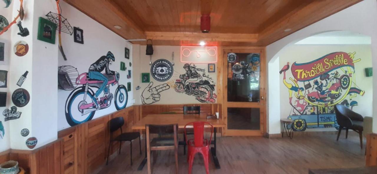 מנאלי Throttle Shrottle Moto Hostel מראה חיצוני תמונה
