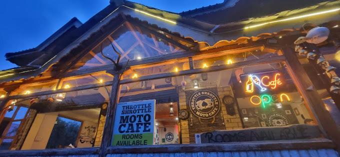 מנאלי Throttle Shrottle Moto Hostel מראה חיצוני תמונה