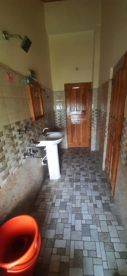 מנאלי Throttle Shrottle Moto Hostel מראה חיצוני תמונה